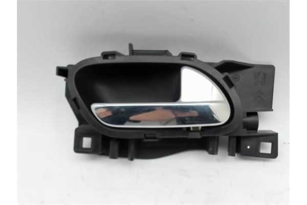 Recambio de manilla int. puerta trasero izquierda para citroen c4 picasso 1.6 hdi referencia OEM IAM 96555516VD  