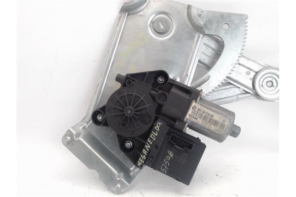 Recambio de mecanismo elevalunas delantero derecho para renault megane iii berlina 5p 1.5 expression referencia OEM IAM 80730139