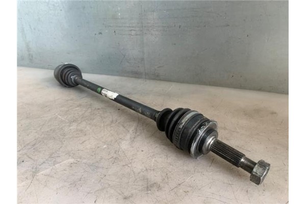 Recambio de palier delantero derecho para nissan micra (k11) 1.3 i 16v referencia OEM IAM 391005F810  