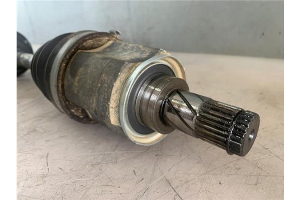Recambio de palier delantero izquierdo para nissan micra (k11) 1.3 i 16v referencia OEM IAM 391014F400  