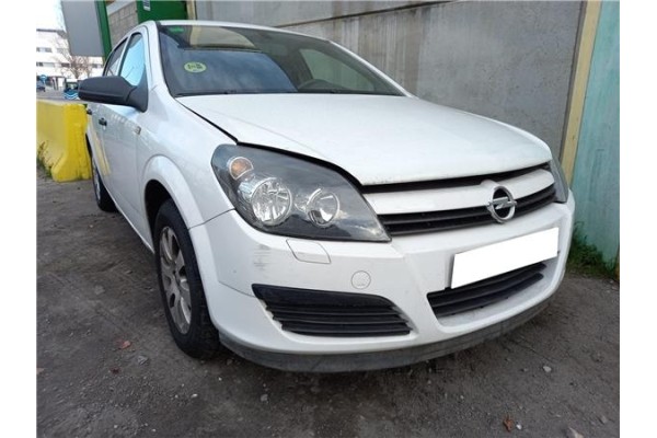 opel astra h berlina (2004) del año 