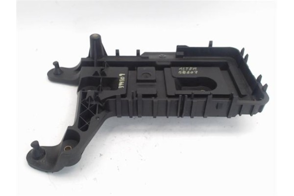 Recambio de soporte bateria para seat altea xl (5p5) 2.0 freetrack 4x4 referencia OEM IAM 1K0915333  