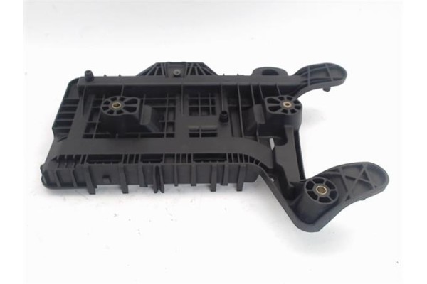 Recambio de soporte bateria para seat altea xl (5p5) 2.0 freetrack 4x4 referencia OEM IAM 1K0915333  
