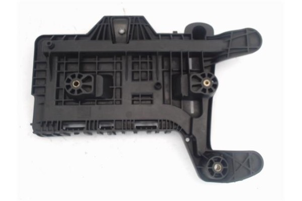 Recambio de soporte bateria para seat altea xl (5p5) 2.0 freetrack 4x4 referencia OEM IAM 1K0915333  