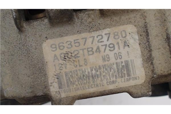Recambio de alternador para peugeot 206 1.6 i referencia OEM IAM 9635772780  