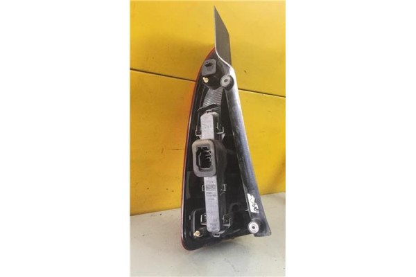 Recambio de piloto trasero derecho para renault espace iv (jk0) 1.9 authentique referencia OEM IAM 8200027152  