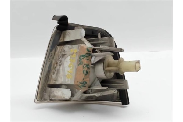 Recambio de intermitente delantero dcho para audi 80 berlina/avant 1.6 europa avant referencia OEM IAM 133226  