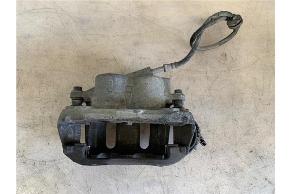 Recambio de pinza freno delantero izquierda para mercedes-benz vito furgón (639) 2.1 111cdi referencia OEM IAM A6394200483 A6394