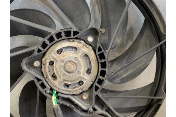 Recambio de electroventilador para peugeot 206 1.6 i referencia OEM IAM 125391 125487 
