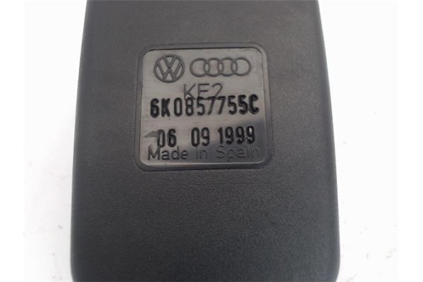 Recambio de anclaje cinturon delantero derecho para seat ibiza (6k1) 1.4 referencia OEM IAM 6K0857755C  