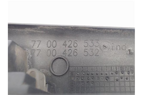 Recambio de moldura porton trasero para renault megane i (ba0/1_) 1.6 16v (ba11, ba04, ba0b, ba1j) referencia OEM IAM 7700426533