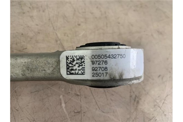 Recambio de brazo superior trasero izquierdo para alfa romeo giulia (952) 2.2 super referencia OEM IAM 505432750  