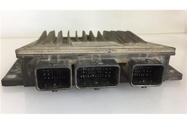 Recambio de centralita para renault clio ii fase ii (b/cb0) 1.5 campus referencia OEM IAM 8200498185 8200469333 