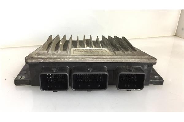 Recambio de centralita para renault scenic ii (jm) 1.5 dci (jm0f) referencia OEM IAM 8200334419 8200374152 