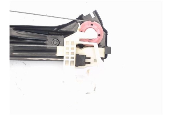 Recambio de mecanismo elevalunas delantero izquierdo para fiat bravo (182) 1.2 16v 80 trofeo referencia OEM IAM 72005003  