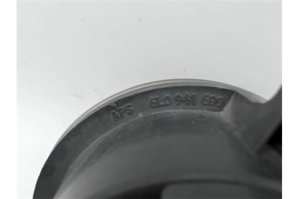 Recambio de faro antiniebla derecho para seat ibiza (6l1) 1.9 tdi referencia OEM IAM 6L0941699  
