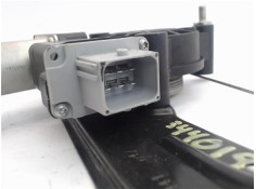 Recambio de mecanismo elevalunas delantero izquierdo para fiat bravo (182) 1.2 16v 80 trofeo referencia OEM IAM 72005003  