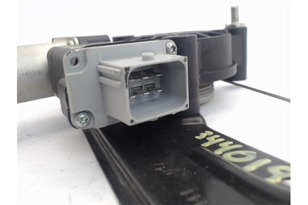 Recambio de mecanismo elevalunas delantero izquierdo para fiat bravo (182) 1.2 16v 80 trofeo referencia OEM IAM 72005003  