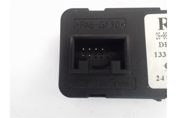 Recambio de mando elevalunas delantero izquierdo para opel corsa c 1.7 cdti referencia OEM IAM 13363202 24409205 