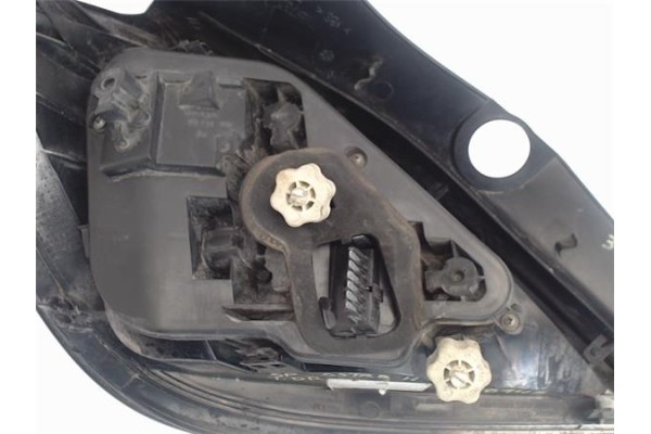 Recambio de piloto trasero derecho para opel astra h berlina 1.7 cdti referencia OEM IAM 1222111 1222353 13222324 , OPEL | 93190