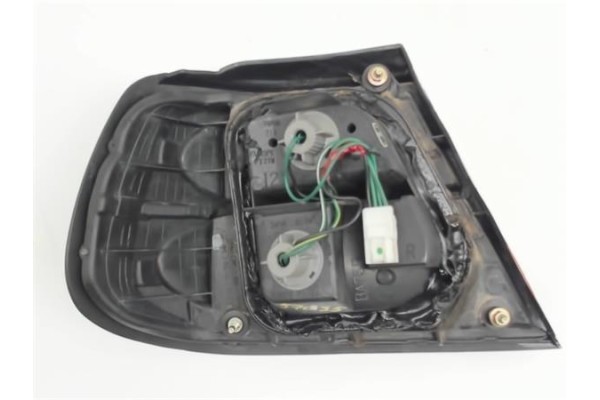 Recambio de piloto trasero derecho para nissan almera (n15) 1.4 referencia OEM IAM BA75E  