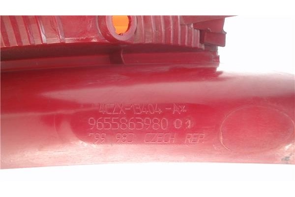 Recambio de piloto trasero derecho para citroen c4 berlina referencia OEM IAM 9655863980  
