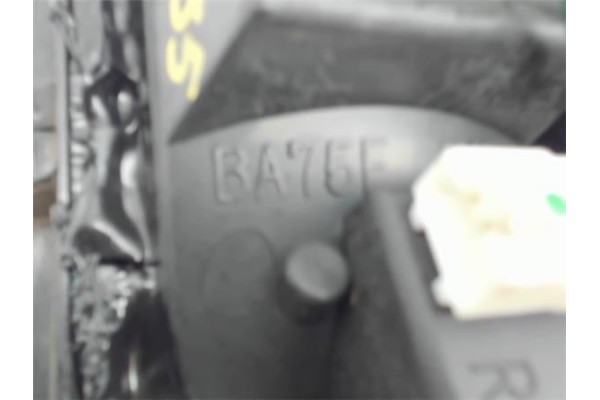 Recambio de piloto trasero derecho para nissan almera (n15) 1.4 referencia OEM IAM BA75E  