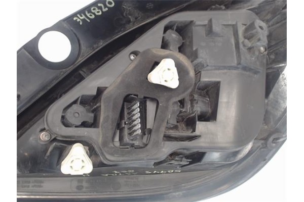 Recambio de piloto trasero izquierdo para opel astra h berlina 1.7 cdti referencia OEM IAM 1222112 1222354 13222325 , OPEL | 931