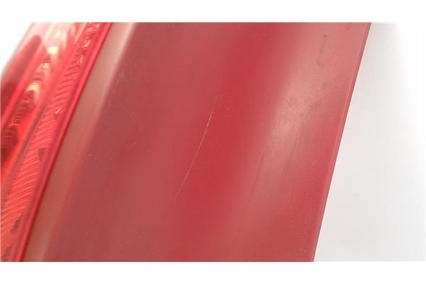 Recambio de piloto trasero izquierdo para citroen c4 berlina referencia OEM IAM 9655864080  