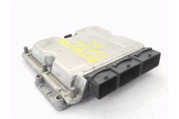 Recambio de centralita para nissan interstar furgón (x70) dci 100 referencia OEM IAM 8200091432 281010784 