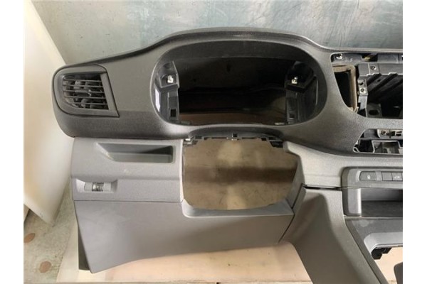Recambio de salpicadero para citroen jumpy furgón 2.0 club m referencia OEM IAM   