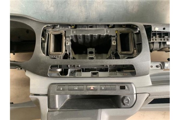 Recambio de salpicadero para citroen jumpy furgón 2.0 club m referencia OEM IAM   