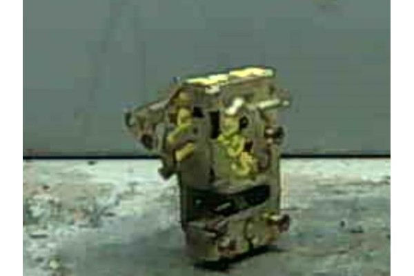Recambio de cierre electromagnetico delantero derecho para peugeot 205 ii (20a/c) 1.1 referencia OEM IAM 9136A1  