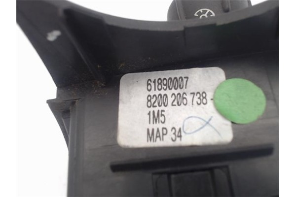 Recambio de mando de luces para renault scenic ii (jm) referencia OEM IAM 8200206738 61890007 