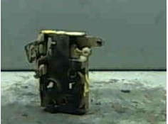 Recambio de cierre electromagnetico delantero izquierdo para peugeot 205 ii (20a/c) 1.1 referencia OEM IAM 913593  