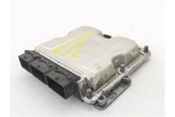 Recambio de centralita para nissan primastar furgón (x83) dci 100 referencia OEM IAM 8200051608 281010632 