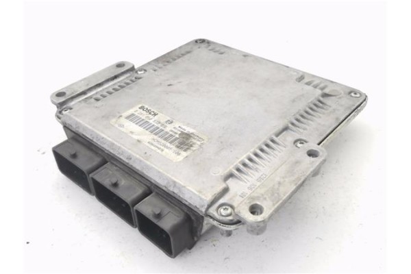 Recambio de centralita para nissan primastar furgón (x83) dci 100 referencia OEM IAM 8200051608 281010632 