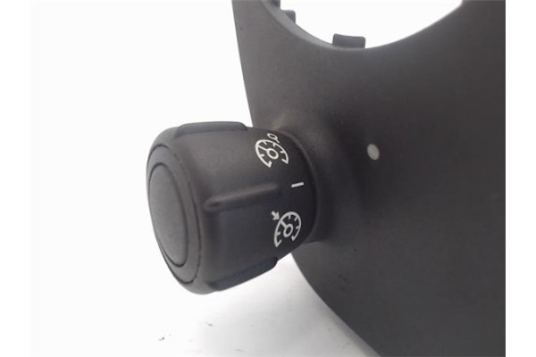 Recambio de mando de luces para renault scenic ii (jm) referencia OEM IAM 8200206738 61890007 