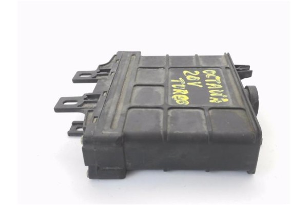 Recambio de centralita para skoda octavia berlina (1u2) 1.8 turbo slx (i,f) referencia OEM IAM 01M927733ET 5DG00792106 