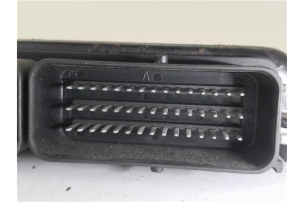 Recambio de centralita para volvo s40 berlina 1.6 referencia OEM IAM 30616632 S110602001F 