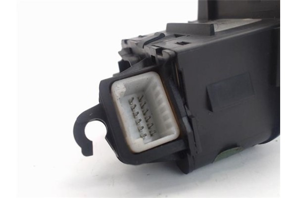Recambio de mando de luces para renault scenic ii (jm) referencia OEM IAM 8200206738 61890007 