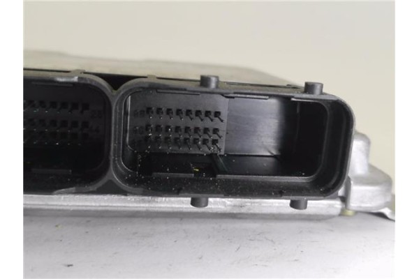 Recambio de centralita para saab 9-3 berlina 2.2 tid referencia OEM IAM 4662870 281001617 