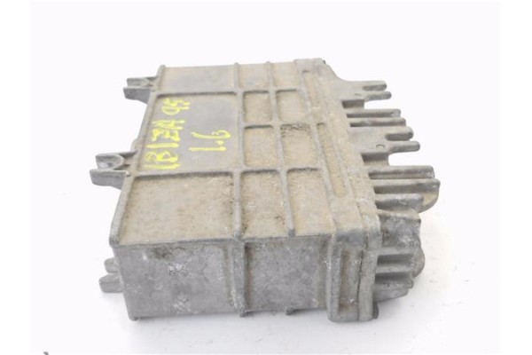 Recambio de centralita para seat ibiza (6k1) 1.6 i referencia OEM IAM 8A0907311J 261203192 