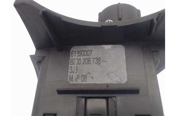 Recambio de mando de luces para renault scenic ii (jm) referencia OEM IAM 8200206738 61890007 