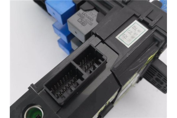 Recambio de caja reles para hyundai santa fe (sm) 2.0 gls crdi referencia OEM IAM 9118826105  