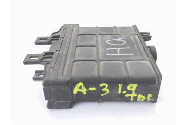 Recambio de centralita para audi a3 (8l) 1.9 tdi ambiente referencia OEM IAM 01M927733HQ 5DG00792315 