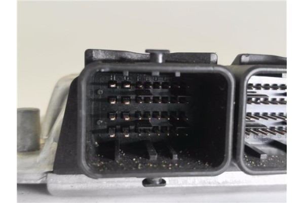 Recambio de centralita para volvo v40 familiar 1.9 di referencia OEM IAM 048EDC15C3 281010441 