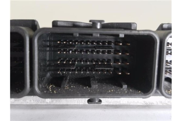Recambio de centralita para volvo v40 familiar 1.9 di referencia OEM IAM 048EDC15C3 281010441 