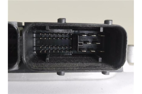 Recambio de centralita para skoda octavia berlina (1z3) 1.9 tdi referencia OEM IAM 038906019PB 281012920 