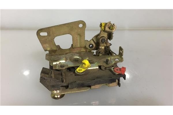 Recambio de cierre electromagnetico delantero izquierdo para renault 19 i chamade (l53_) 1.4 referencia OEM IAM 7701030065  